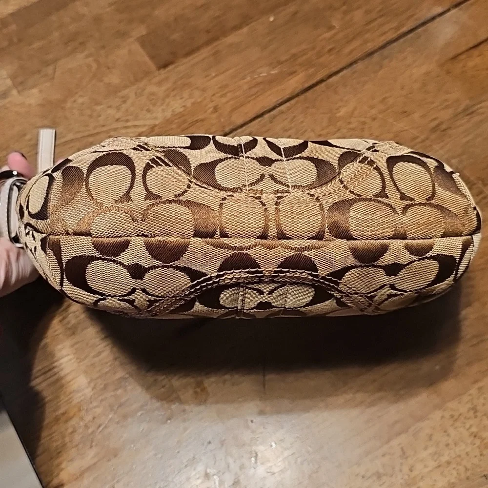 Vintage Coach Purse - Picture 8 of 12